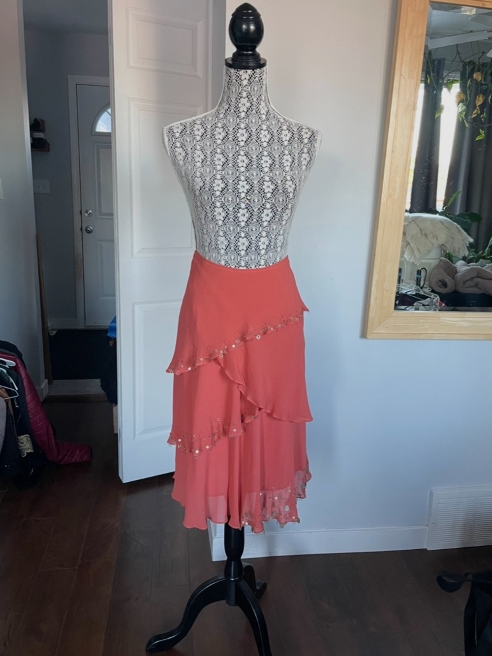 Vintage 100% Silk Tiered Midi Skirt. Size 14. Coral.